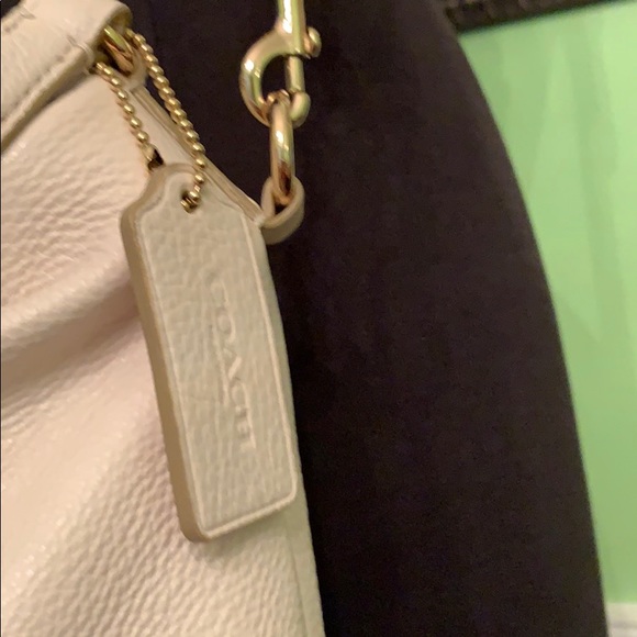 COPY - Coach pebble leather bag 21 inch strap - Picture 3 of 8